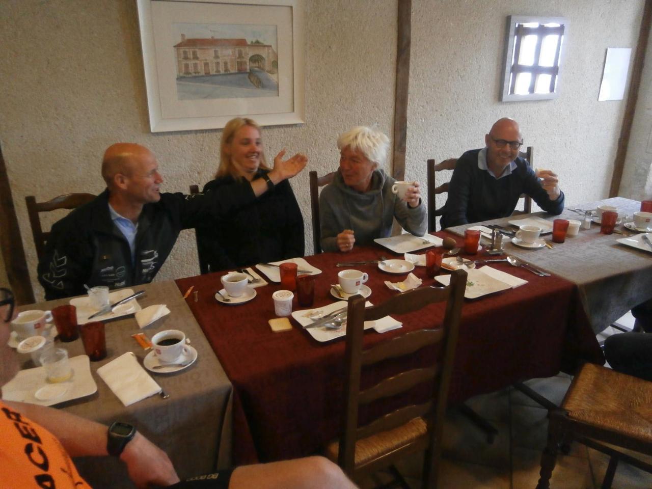 Auberge Du Pied Des Monts Grivy-Loisy Zewnętrze zdjęcie